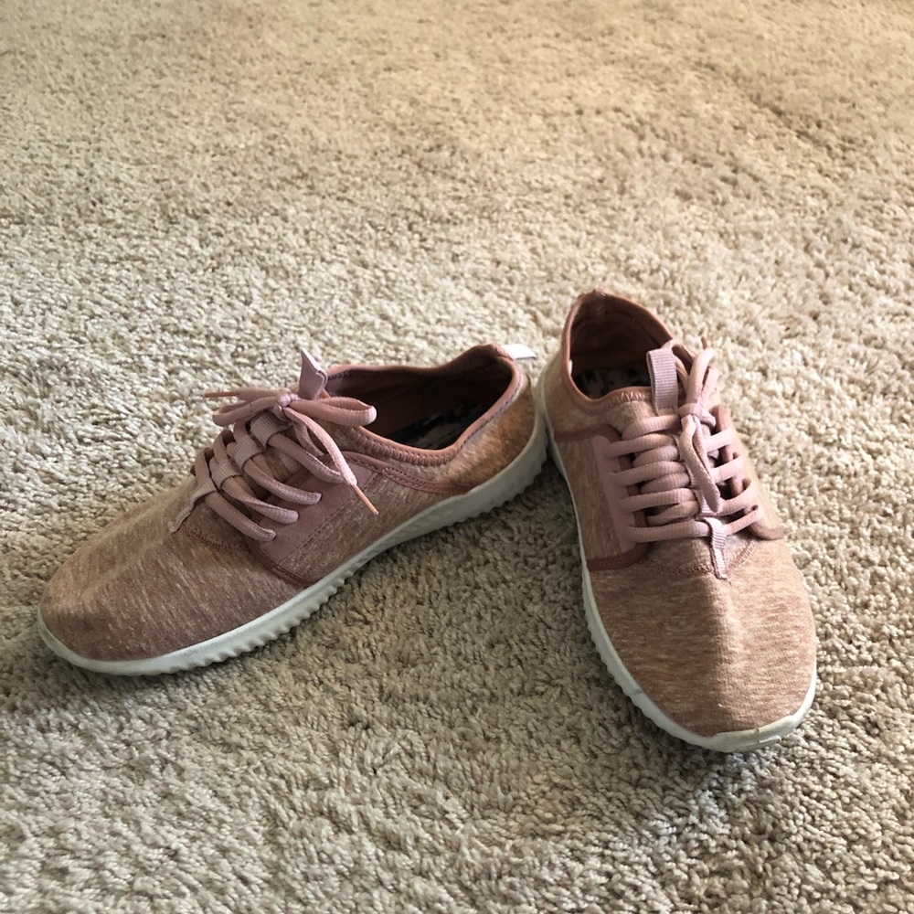 Rue21 Pink Shoes - Picture 2 of 7